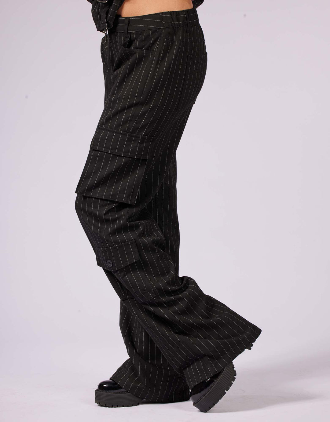 LOW RISE WIDE LEG DOUBLE CARGO PANT (Black) – Five Star General Pants